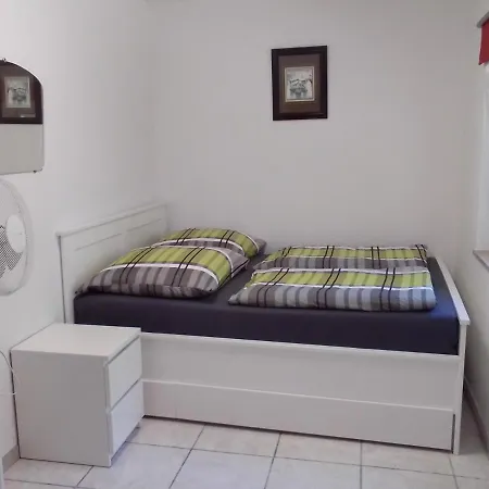 Ferienwohnung J10-8, Playmobil Funpark Zirndorf Nuernberg * Zirndorf